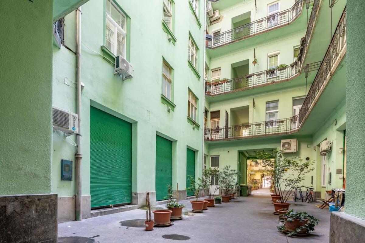 Ultra Central Studio Budapest Exterior foto